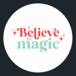 Sticker Rond Retro Believe in Magic Christmas boho font<br><div class="desc">Police rétro Croyez en Magic Noël saison autocollants.</div>