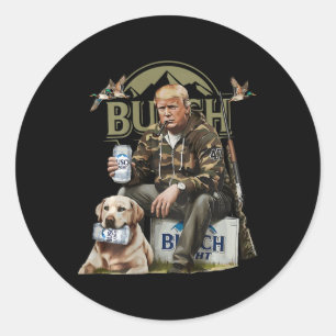 Sticker Rond Retro Trump Chasse Au Cerf Drôle Boire De La Bière