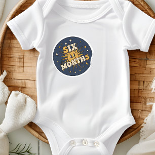Sticker Rond Rétro Vintage Soleil Bébé Six Mois Étape Important