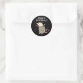 Sticker Rond Rien N'Est Im-possum-ble Funny Possum Pun Dark BG (Sac)