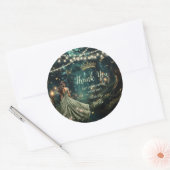 Sticker Rond Robe verte Enchanté Forêt Sage Quinceañera (Enveloppe)