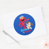 Sticker Rond Rue Sésame | Elmo & Tango en course (Enveloppe)