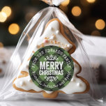 Sticker Rond Rustic Green Buffalo Check Christmas Cadeau Tags<br><div class="desc">Autocollant rond imprimé sur mesure et abordable étiquettes cadeaux de Noël personnalisées avec votre nom de famille ou autre texte. Ce design de vacances rustique moderne présente des lettres MERRY CHRISTMAS en détresse sur un arrière - plan de buffle vert et noir. Utilisez les outils de conception pour choisir n'importe...</div>