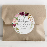 Sticker Rond Rustique Floral Merci Botanique Mariage Faveur<br><div class="desc">Ce botanique floral rustique merci mariage faveur classique collant rond est parfait pour un mariage moderne. Le design présente de belles fleurs et des feuillages dessinés à la main et colorés, élégamment arrangés en bouquets attrayants. Faites de l'autocollant votre propre étiquette en incluant vos noms, l'événement (s'il y a lieu)...</div>