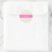 Sticker Rond Sable Beige Blanc Chevron Hot Pink #2 Nom Monogram (Sac)