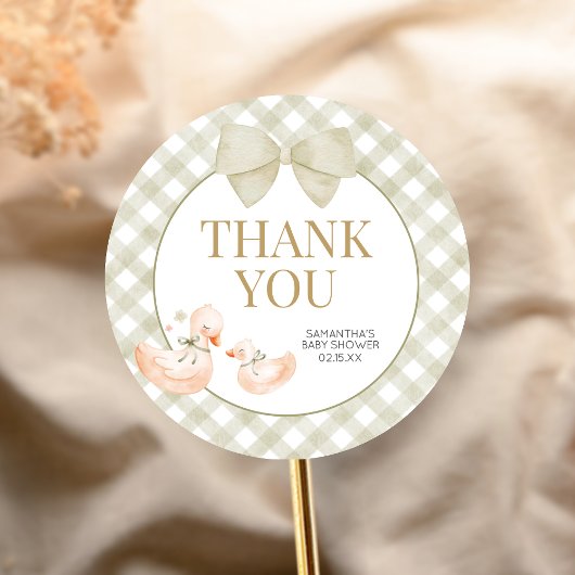 Sticker Rond Sage Green Gingham Silly Goose Baby Shower