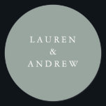 Sticker Rond Sage Green Mariage moderne Enveloppe sceaux<br><div class="desc">Ce sceau/autocollant d'enveloppe mariage est doté d'un arrière - plan minimaliste avec du texte blanc. Entièrement personnalisable avec vos noms et couleur arrière - plan. Pour une personnalisation plus détaillée,  cliquez sur le lien "Cliquez pour Customiser plus loin". Cette collection contient également des éléments de suite mariage correspondants.</div>