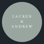 Sticker Rond Sage Green Mariage moderne Enveloppe sceaux<br><div class="desc">Ce sceau/autocollant d'enveloppe mariage est doté d'un arrière - plan minimaliste avec du texte blanc. Entièrement personnalisable avec vos noms et couleur arrière - plan. Pour une personnalisation plus détaillée,  cliquez sur le lien "Cliquez pour Customiser plus loin". Cette collection contient également des éléments de suite mariage correspondants.</div>