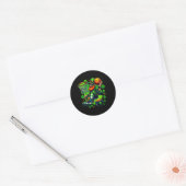 Sticker Rond Saint-Patrick Stylé Leprechaun qui fait un dunk (Enveloppe)