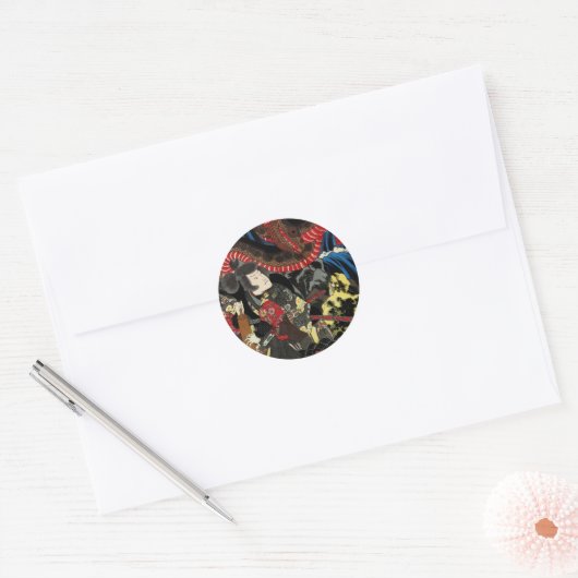 STICKER ROND SAMOURAÏ LUTTANT CONTRE UN CRAPAUD SERPENT GÉANT (Enveloppe)