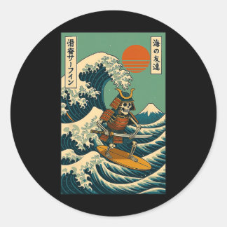 Sticker Rond Samouraï squelette surfant sur une vague japonaise