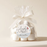 Sticker Rond Santa Baby Noël Bébé Shower d'Hiver<br><div class="desc">Calligraphie adorable avec des flocons de neige,  invitations de baby shower sur le thème de l'hiver. Facile à personnaliser avec vos détails. Vérifiez la collection pour trouver des articles assortis comme des cartes de renvoi.</div>