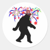 Sticker Rond Sasquatch du Jour de l'Indépendance (Devant)