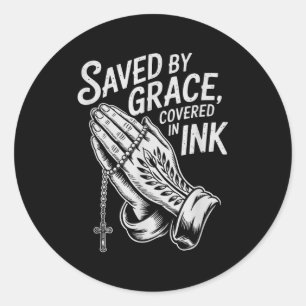 Sticker Rond Sauvé par la grâce recouvert de tatouage de foi ch