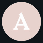 Sticker Rond Sceau d'enveloppe monographique personnalisée<br><div class="desc">Il s'agit de monogrammes magnifiquement imprimés personnalisés qui peuvent être customisés pour votre journée spéciale. Il est préférable pour les invitations de mariage,  les cartes RSVP et d'autres produits qui correspondent à ce design.</div>