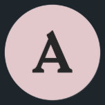 Sticker Rond Sceau d'enveloppe monographique personnalisée<br><div class="desc">Il s'agit de monogrammes magnifiquement imprimés personnalisés qui peuvent être customisés pour votre journée spéciale. Il est préférable pour les invitations de mariage,  les cartes RSVP et d'autres produits qui correspondent à ce design.</div>