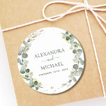 Sticker Rond Sceau mariage Eucalyptus Vert Succulent<br><div class="desc">Eucalyptus Verdure Aquarelle Botanique Succulente Sticker de Mariage de Printemps sur arrière - plan blanc - comprend belle et élégante typographie script avec feuilles botaniques modernes et verdure pour la célébration spéciale de mariage.</div>