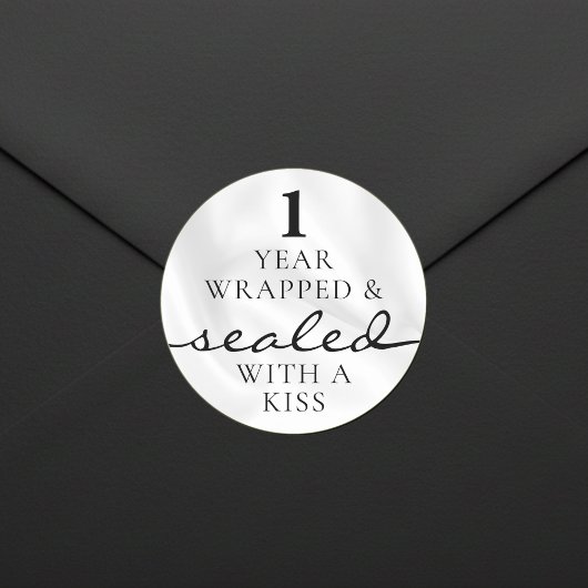 Sticker Rond Scellé avec un baiser Blanc 1er anniversaire