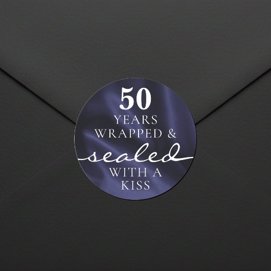 Sticker Rond Scellé avec un baiser Bleu 50e anniversaire