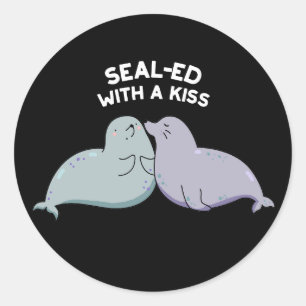 Sticker Rond Scellé Avec Un Baiser Drôle Lion De Mer Jeu Pun Da