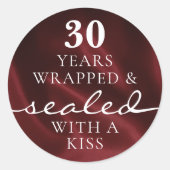 Sticker Rond Scellé avec un Baiser Rouge 30e Anniversaire (Devant)