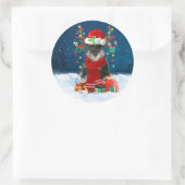 Sticker Rond Schnauzer Chien en neige avec cadeaux de Noël (Sac)
