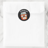 Sticker Rond Scream-chi Funny Kimchi Puns Dark BG (Sac)