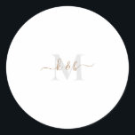 Sticker Rond Script de lavage de monogramme or et gris<br><div class="desc">Sticker Monogramme Or et Gris Moderne. Police combinée. Lave-toi. Simple.</div>