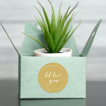 Sticker Rond Script Relax Laisser l'amour grandir Mariage de co<br><div class="desc">Un autocollant de faveur de mariage avec les mots "laisser l'amour grandir" dans un script de relaxation cursive en blanc contre une couleur arrière - plan modifiable (cliquez sur personnaliser pour accéder). Personnalisez-le en remplaçant le texte de l'espace réservé. Pour plus d'options comme changer la police et sa taille/couleur, développer...</div>