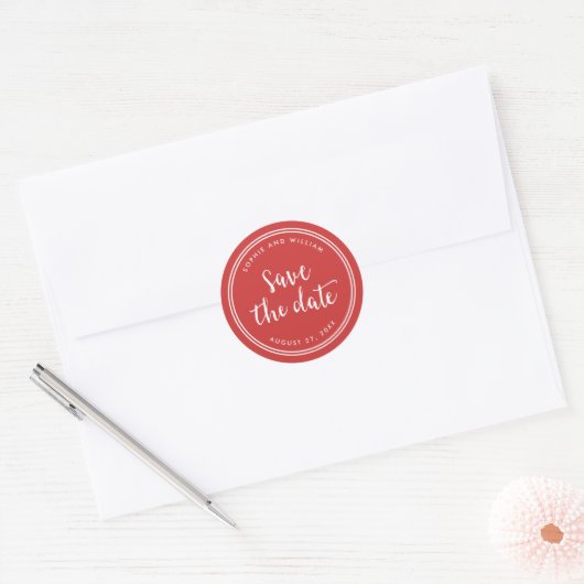 Sticker Rond Script rouge et bandes blanches Enregistrer la dat (Enveloppe)