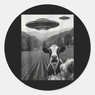 Sticker Rond Selfie de vache avec un OVNI alien Drôle d'homme d