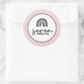 Sticker Rond Sept mois d'arc-en-ciel et jalon pois (Sac)