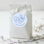 Sticker Rond Serrure de coeur Whimsical Doodle Croquis moderne<br><div class="desc">Utilisez ces autocollants doux et fantaisistes pour votre mariage, fête de fiançailles, douche nuptiale ou autre événement. Main dessinée par moi pour toi. Entièrement modifiable, ajoutez votre propre texte ou couleur arrière - plan. ENTIÈREMENT PERSONNALISABLE : Cliquez sur "personnaliser" pour modifier le texte, ajouter vos propres initiales personnalisées dans le...</div>