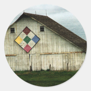 Sticker Rond Seulement Des Souvenirs, Une Grange Qui Était