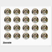 Sticker Rond Simone dans un Bonnet blanc (Feuille)