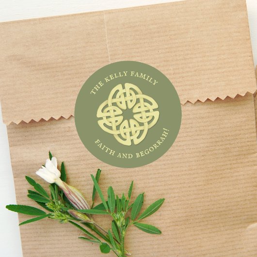 Sticker Rond Simple Gold Irish Faith et Begorrah Citation