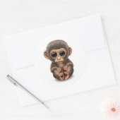 Sticker Rond Singe Bébé mignon et curieux en blanc (Enveloppe)
