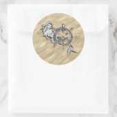 Sticker Rond Sirène d'argent dans le sable (Sac)