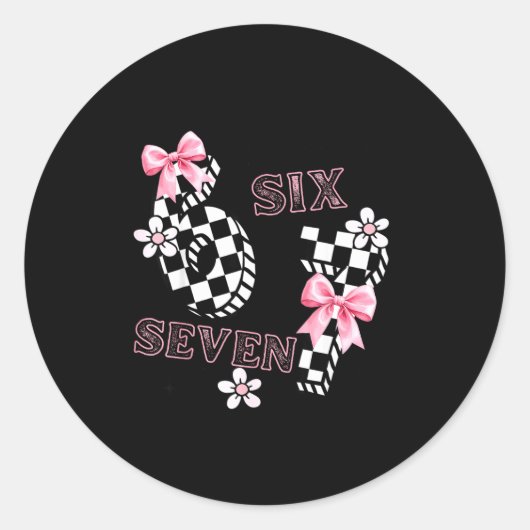 Sticker Rond Six Seven 6 7 Checkered Cute Coquette Bow Girly 67 (Devant)