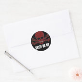 Sticker Rond skate ou die rouge texturé (Enveloppe)