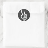 Sticker Rond Skeleton Hand Peace Sign Cool Halloween (Sac)