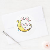 Sticker Rond Sleeping Bunny Moon Easter Design (Enveloppe)
