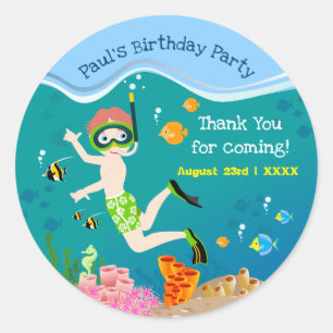 Sticker Rond Snorkeling avec poisson tropical garçon fête d'ann