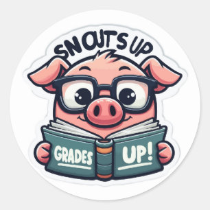 Sticker Rond SnouUp, Grades Up - Pig Back To School