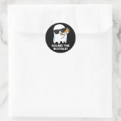 Sticker Rond Son Boogle Funny Ghost Bugle Pun Dark BG (Sac)