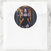 Sticker Rond Sorcière noire et violette avec Halloween Candelab (Sac)