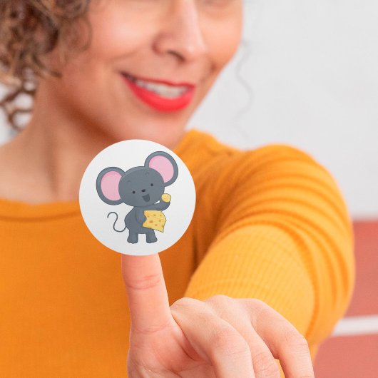 Sticker Rond Souris manger du fromage