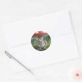 Sticker Rond Souris sous un champignon (Enveloppe)