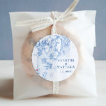 Sticker Rond Southport Boothbay Harbour Maine Wedding Favoriser<br><div class="desc">Ces autocollants Southport Maine sont parfaits pour les sacs de faveur, enveloppes ou cadeaux de bienvenue pour votre Mariage Boothbay Harbour. Déplacez le coeur en cliquant sur "Editer à l'aide de l'outil de conception" sous "Personnaliser". Ces étiquettes personnalisés disposent d'une carte antique numériquement du port de Boothbay, y compris Southport,...</div>