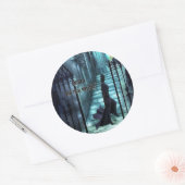 Sticker Rond Spectre Sur Les Marches (Enveloppe)